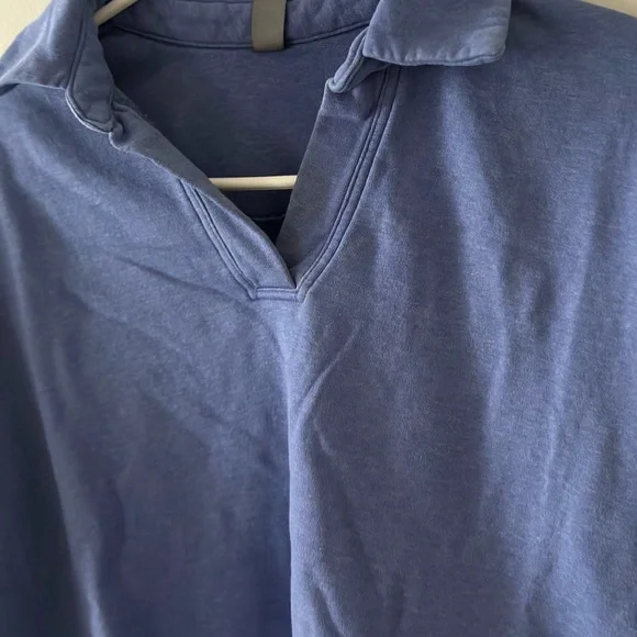 Blue Collared Sweatshirt - Picture 2 of 3